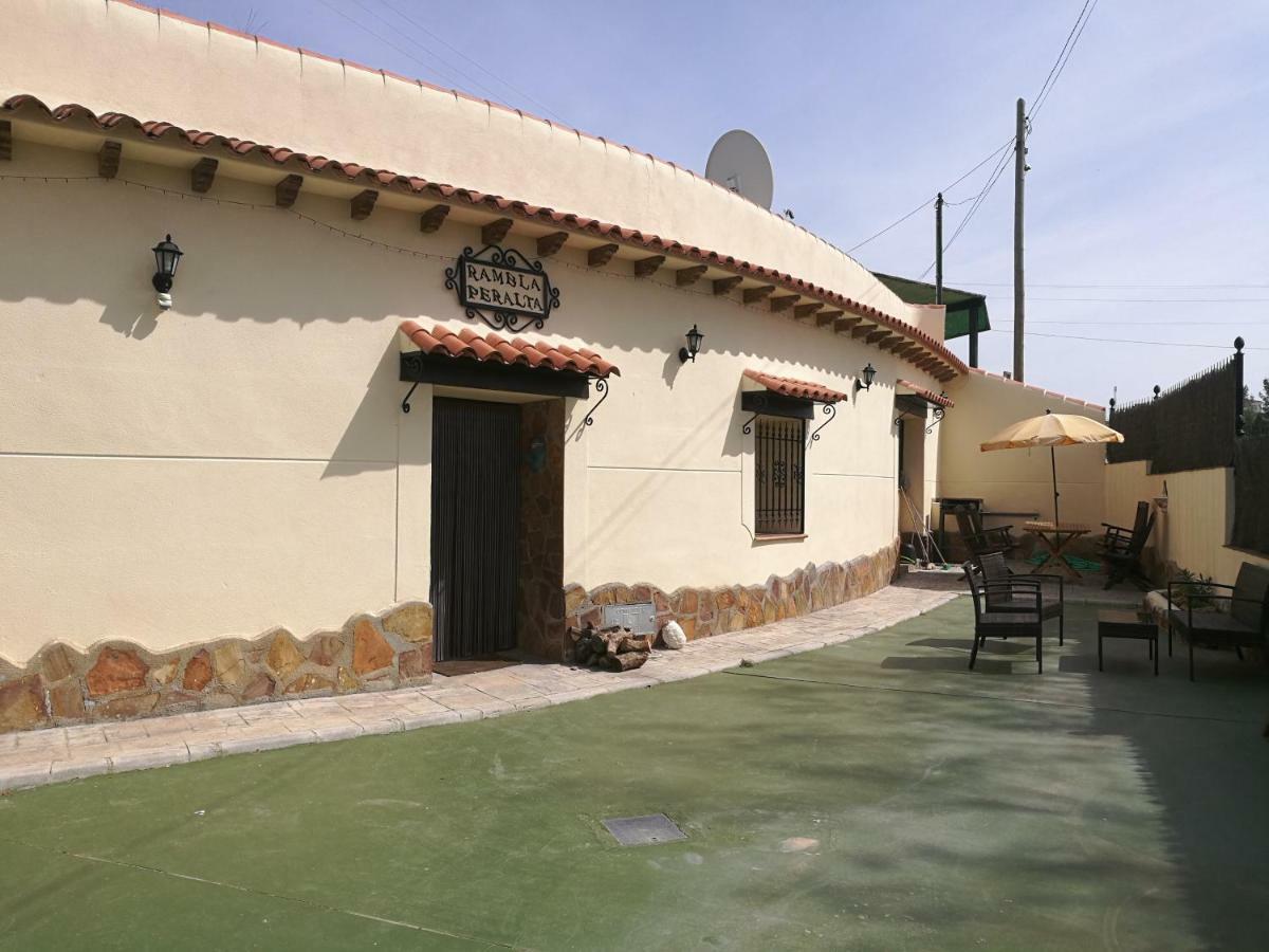 Cueva Peralta Cortes de Baza Exterior foto